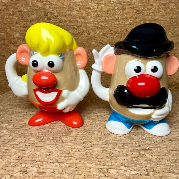 Mr. & Mrs. Potato Head 3D Ceramic MugsToy Story Bioworld Collector Set